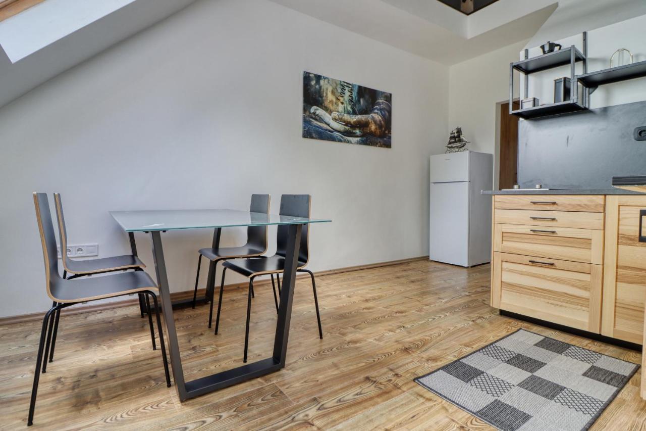 Zenloft Apartman エゲル エクステリア 写真