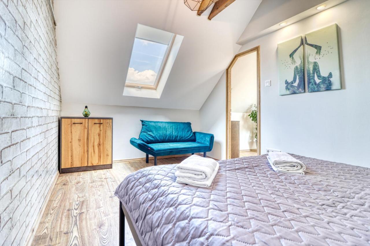Zenloft Apartman エゲル エクステリア 写真